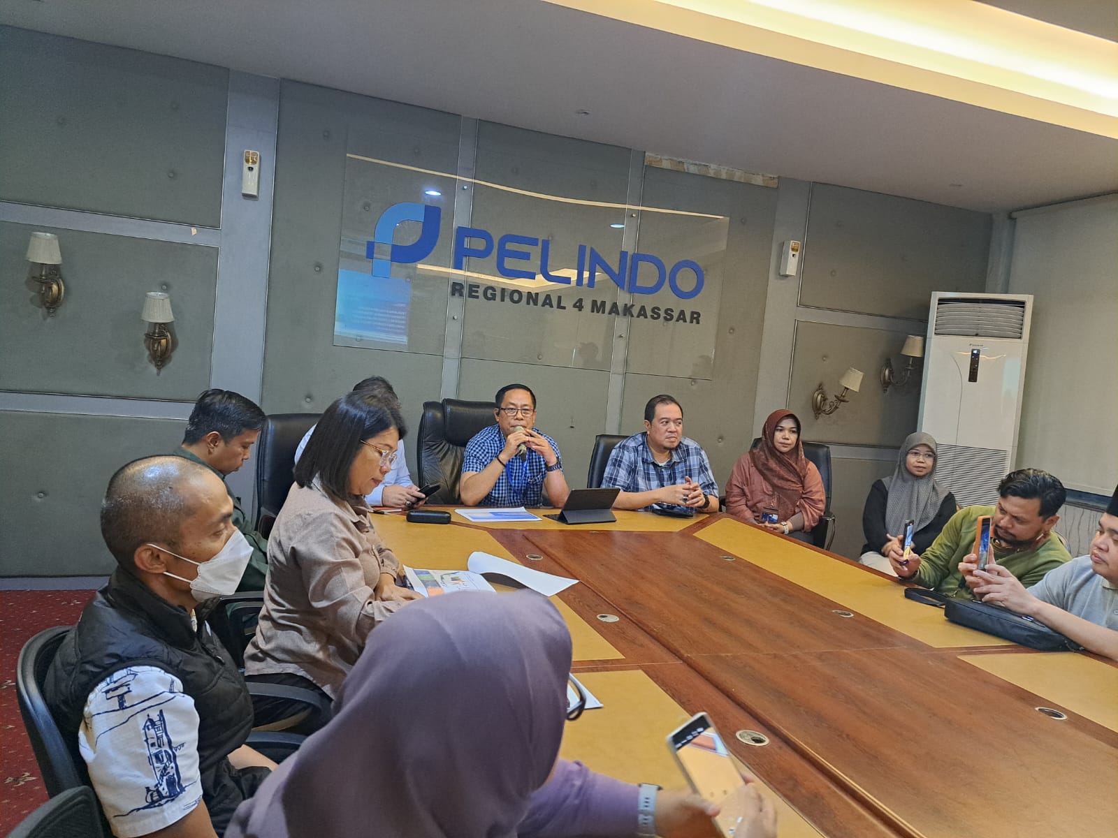 PT Pelabuhan Indonesia (Persero) Regional 4 memberikan keterangan kepada media, pada Rabu (27/3/2024).