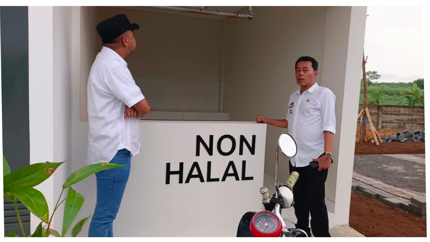 Kios di Pasar Modern Summarecon Bulurokeng, Kota Makassar, yang sempat dijadikan lapak jualan daging babi. 