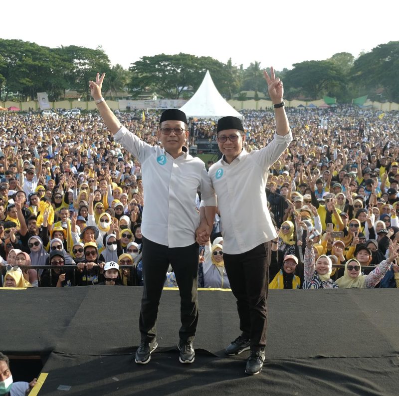 Calon Bupati dan Wakil Bupati Soppeng, H. Suwardi Haseng-Selle KS Dalle, saat menggelar kampanye akbar di Kabupaten Soppeng.