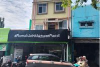 Salah satu toko cabang RJA di Kota Makassar.