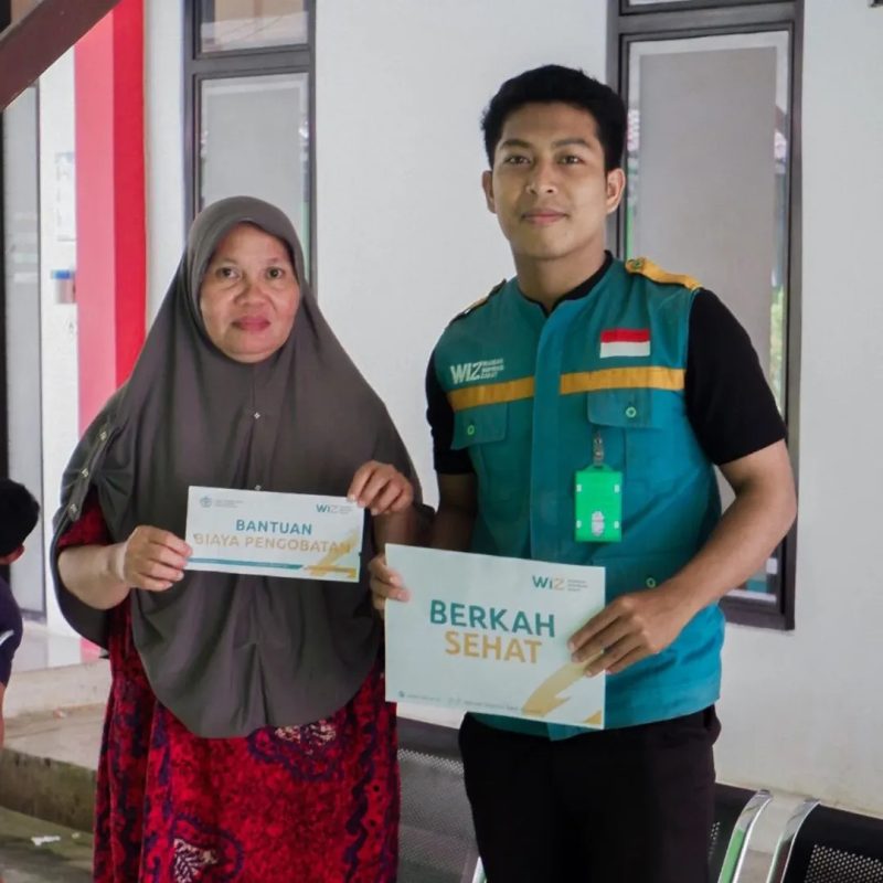 Relawan WIZ salurkan bantuan biaya pengobatan kepada orangtua seorang remaja penderita penyakit jantung di Nunukan.