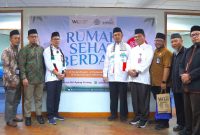 Ketua Umum Wahdah Islamiyah, KH. Zaitun Rasmin, hadir membukan peluncuran rumah sehat berdaya WIZ di Jakarta.