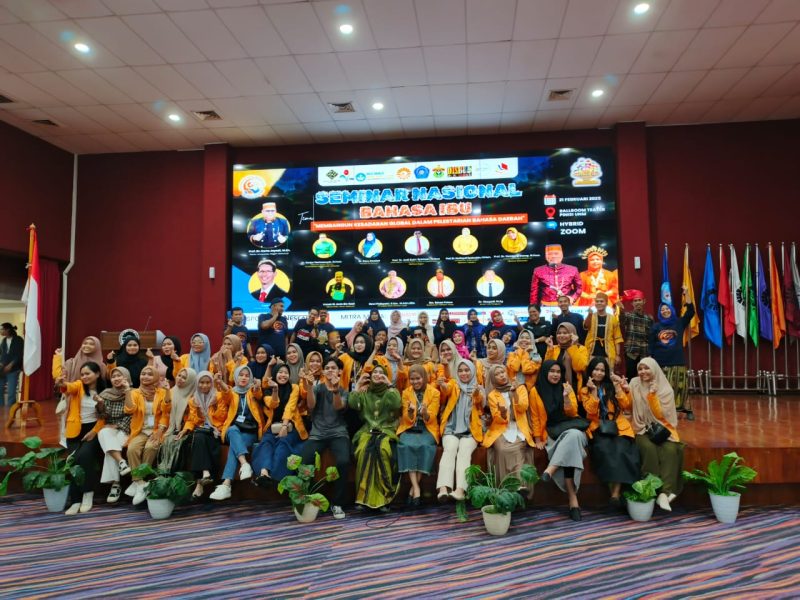Seminar Nasional Bahasa Ibu di UNM, pada Jumat (21/02/2025).
