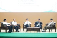Ketua Umum DDII, DR. Adian Husaini, menjadi pembicara dalam seminar nasional, rangkaian pelantikan pengurus DDII Sulsel, di Kota Makassar, Selasa (22/4/2025). 