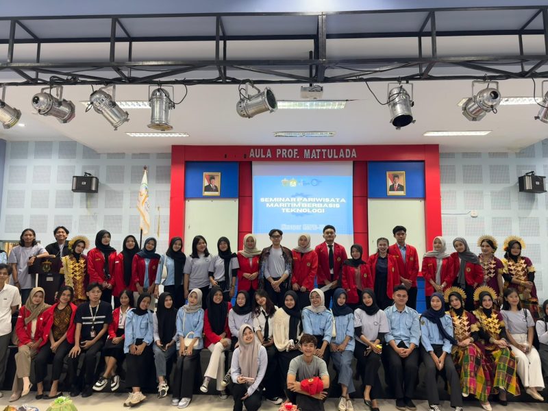 Himapar KMFIB-UH Gelar Seminar Inovasi Teknologi Pariwisata di Aula Mattulada, (27/05/25)