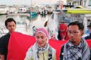 Aktris Wandah Hamidah dan relawan kemanusiaan, Muhammad Husein. 