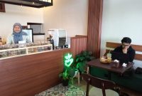 Kafe Tedu Tea Bland and Caffee, yang berlokasi di tepi Waduk Tunggu Pampang, Kelurahan Borong, Kecamatan Manggala, Kota Makassar.