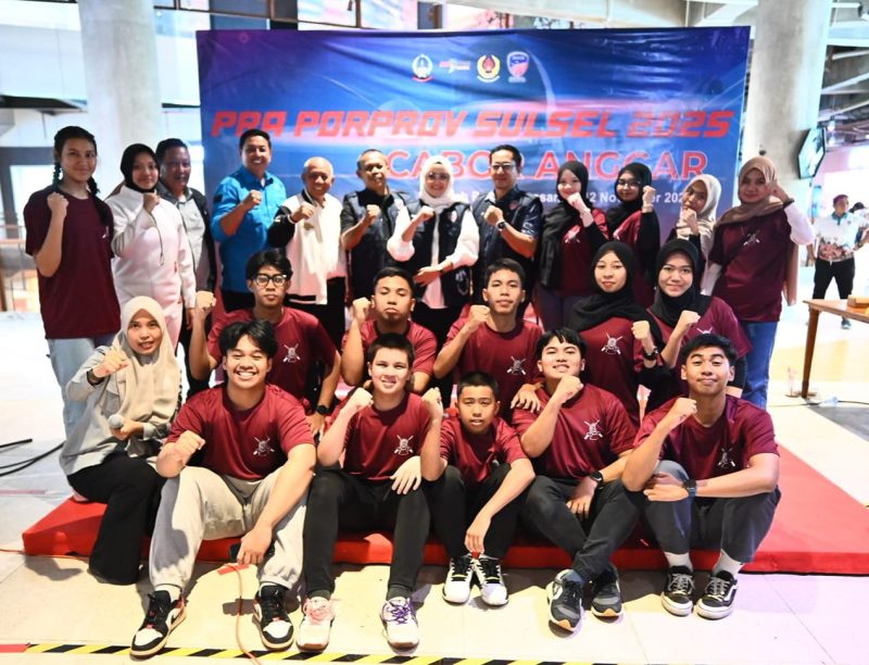 Atlet Anggar Makassar.
